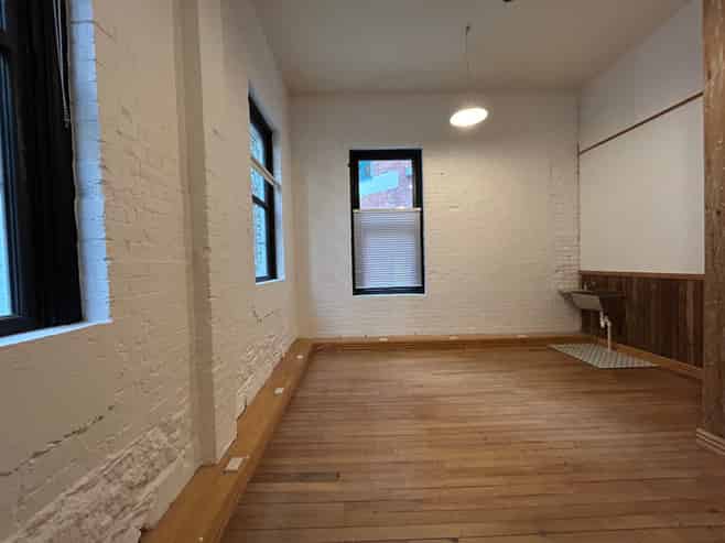 Office with Meeting Room