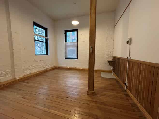 Office with Meeting Room