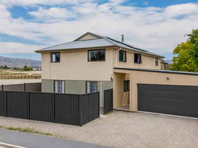 2 Clutha Street, Alexandra