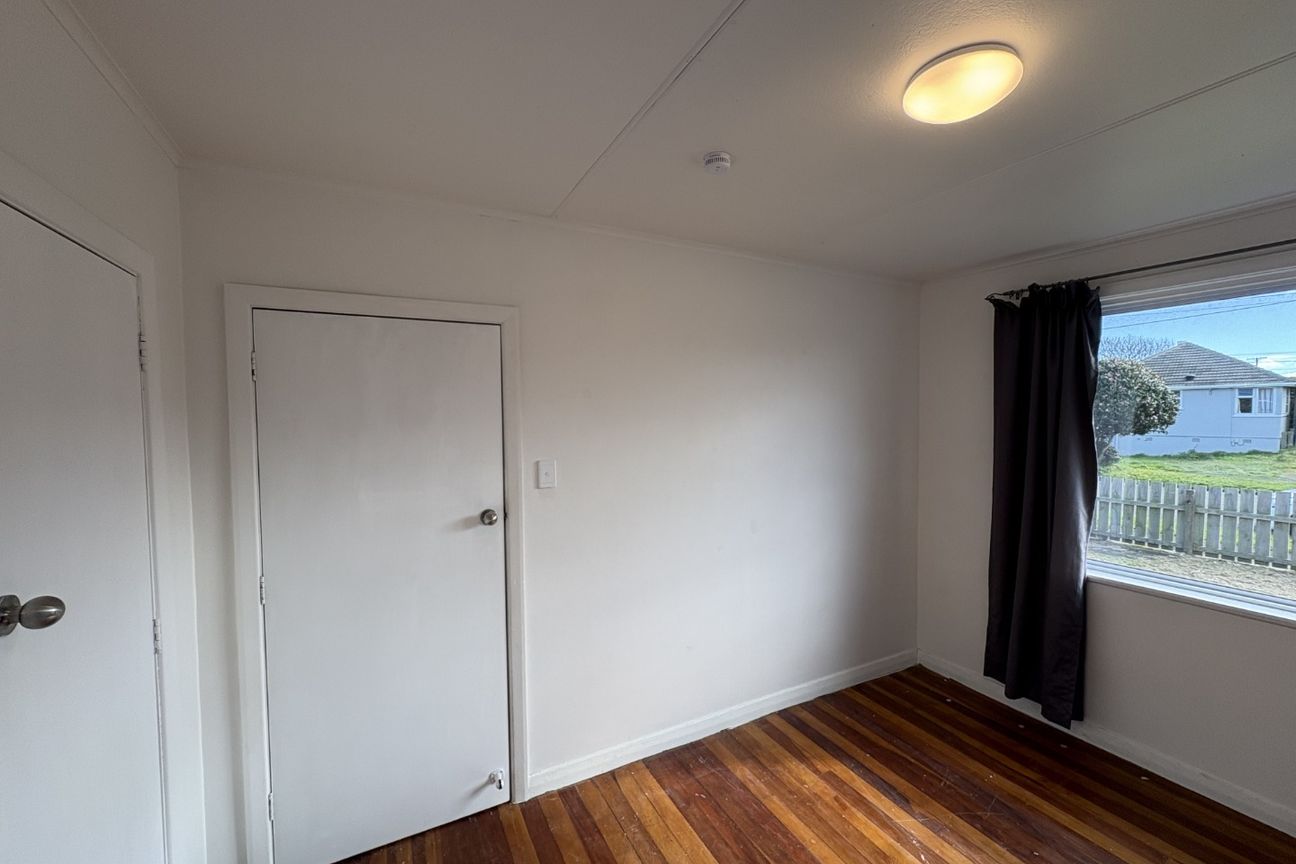 FAMILY FRIENDLY THREE BEDROOMS - HAWERA - Widok 6