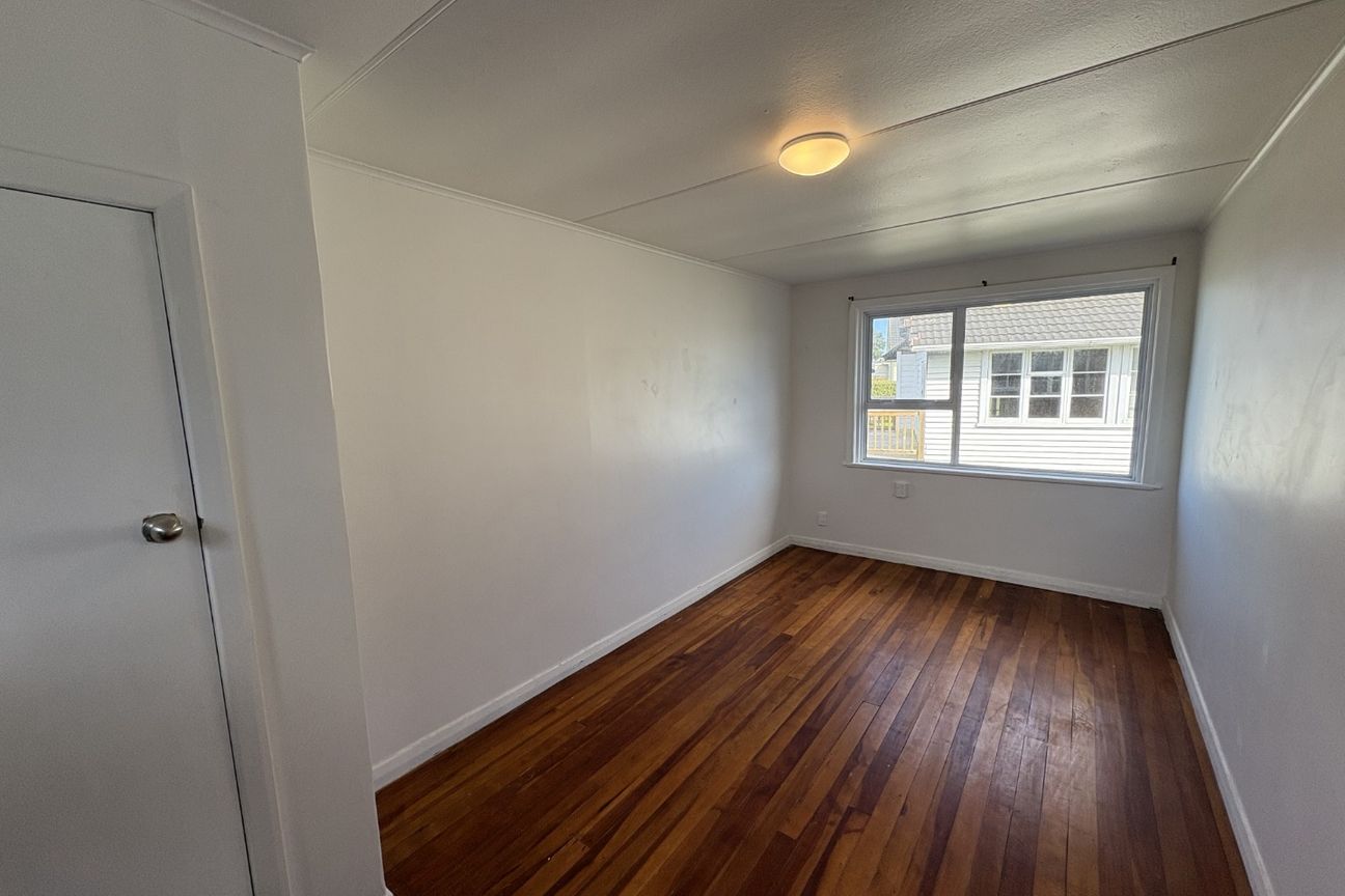 FAMILY FRIENDLY THREE BEDROOMS - HAWERA - Więcej