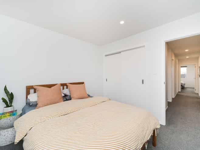 49B Escort Grove, Awapuni