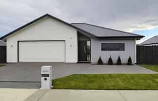 28 Mcquillan Avenue, Woodend
