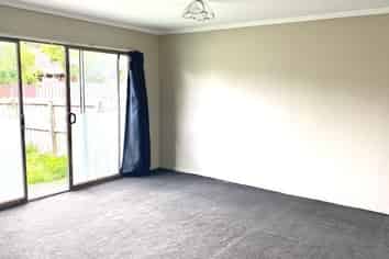 4/82B Luke Street East, Otahuhu