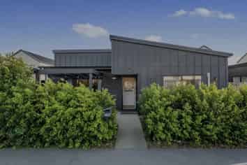 63 Black Beech Crescent, Takanini