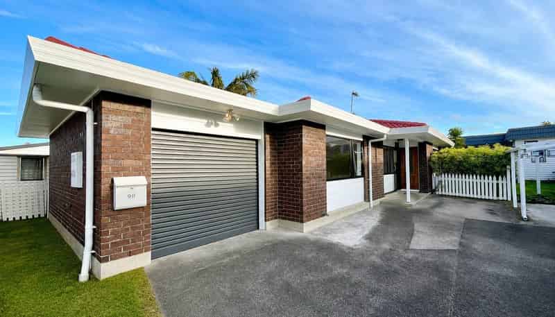 3/98 Roberts Road, Te Atatu South