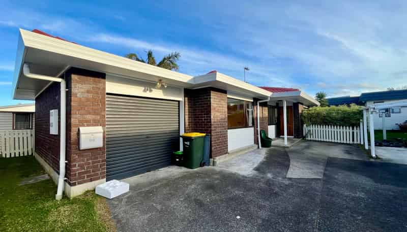 3/98 Roberts Road, Te Atatu South