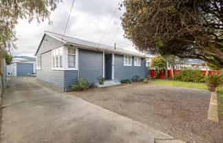 17 Ngata Grove, Trentham