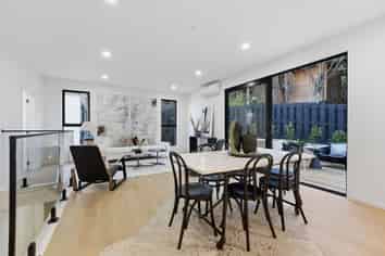 4/20 Barker Rise, Northcross