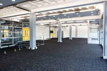 Retail or Office with Excellent Road Frontage