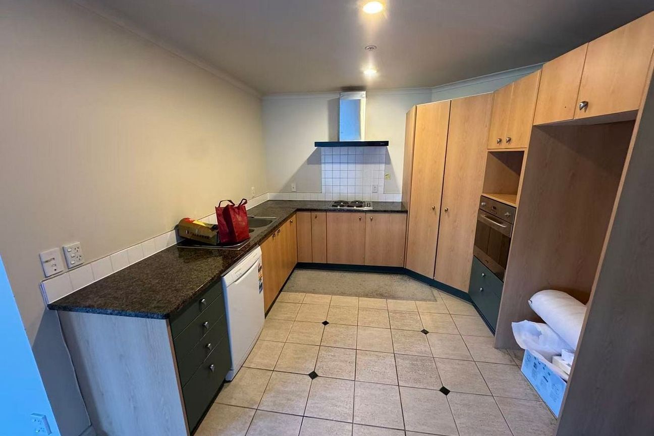 Stylish 3-Bedroom Apartment in Browns Bay - Vista 6