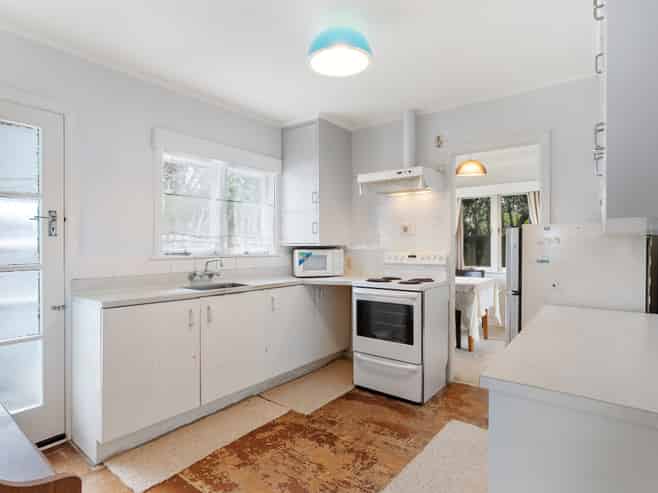 79A White Swan Road, Mount Roskill