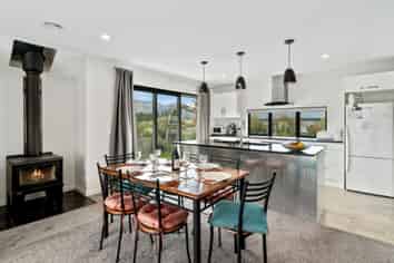 13 Brewster Cr, Lake Hawea