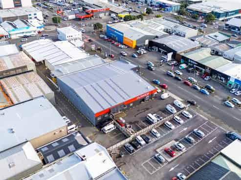 Strategically Located Commercial Investment