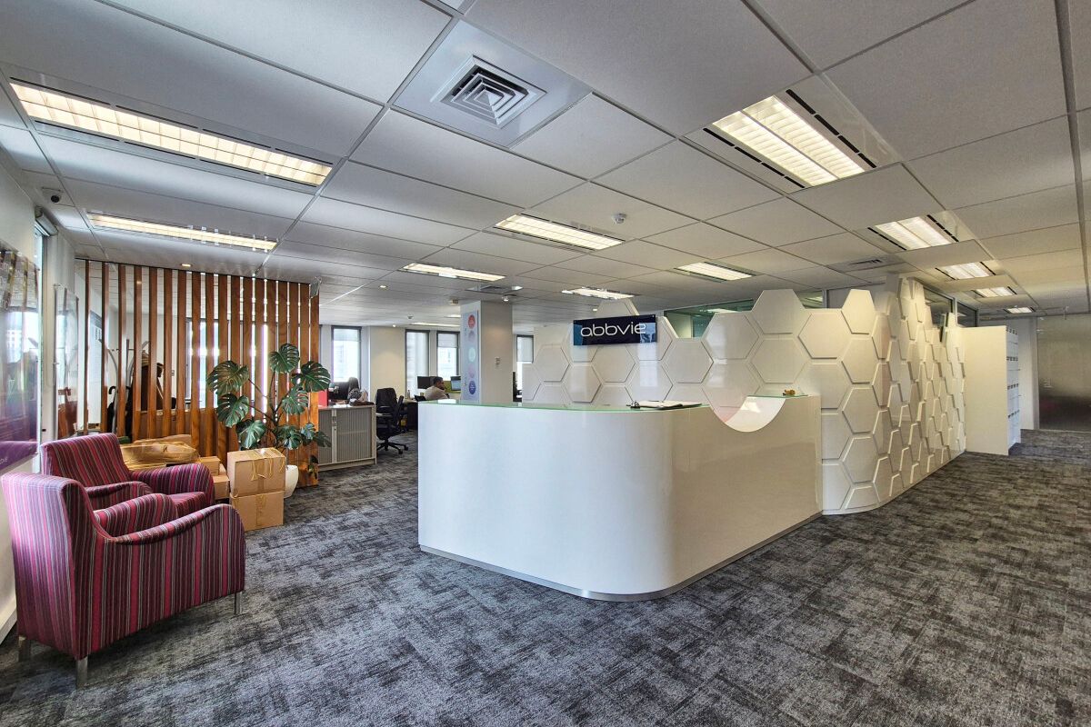 Quality Offices with Existing Fit-Out – pohled 5