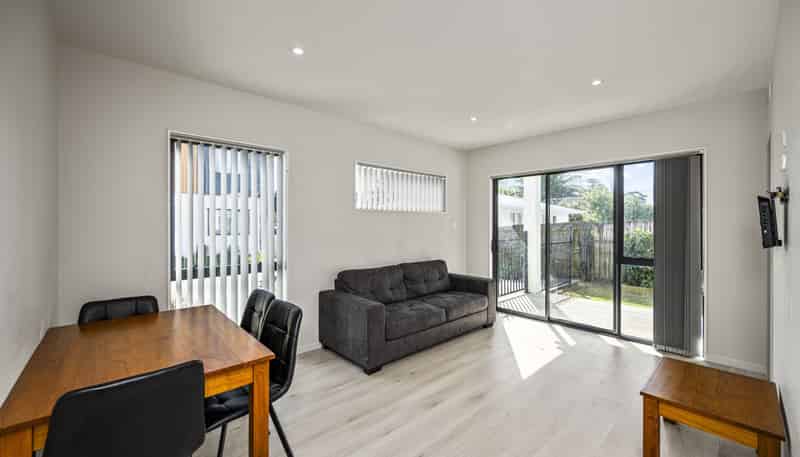60 Smythe Road, Henderson
