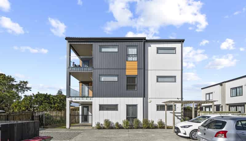 60 Smythe Road, Henderson