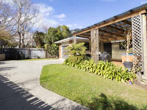 1A Peel Place, Wainuiomata