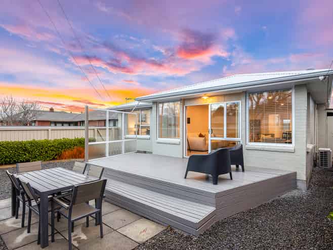 1/9 Rossiter Avenue, Redwood