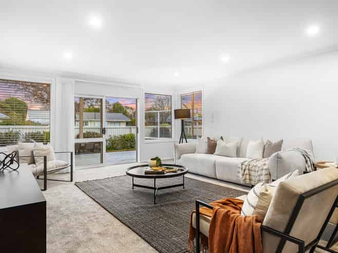1/9 Rossiter Avenue, Redwood