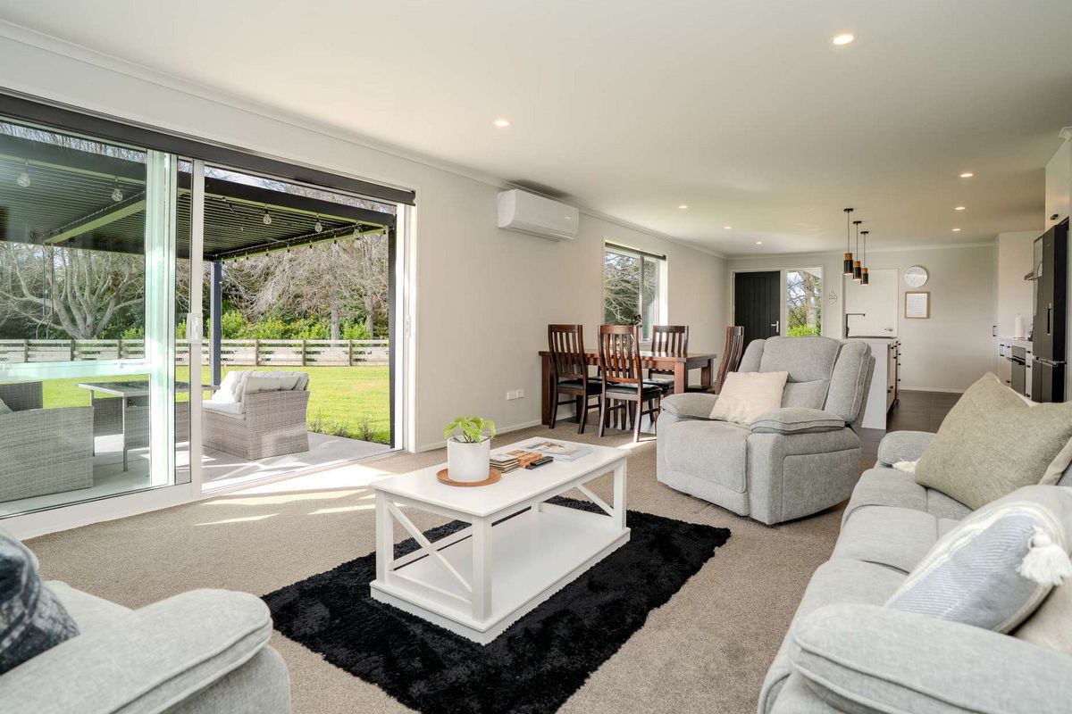 NEAR-NEW FAMILY LIVING - Ansicht 5