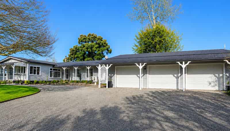 232 Martin Road, TE KAUWHATA