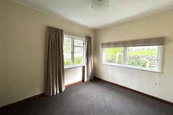 82 Russell Street, Stepneyville