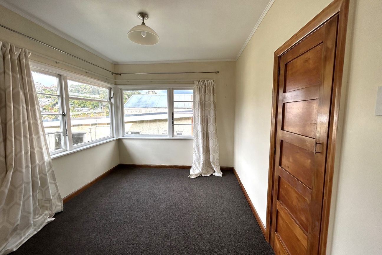 Two Bedroom Home close to Town - Vista 4