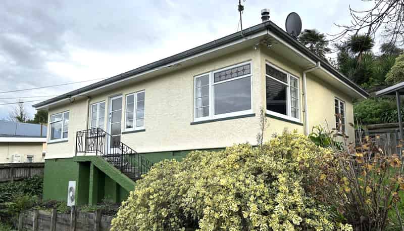82 Russell Street, Stepneyville