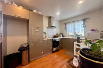 96 Mcleod Rd, Te Atatu South