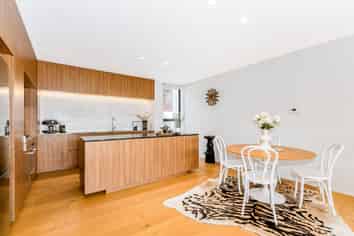 7 Jean Caldwell Way, Island Bay
