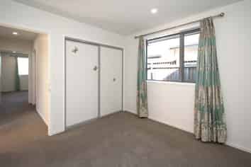 15 Charente Way, Yaldhurst