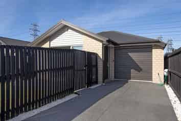 15 Charente Way, Yaldhurst