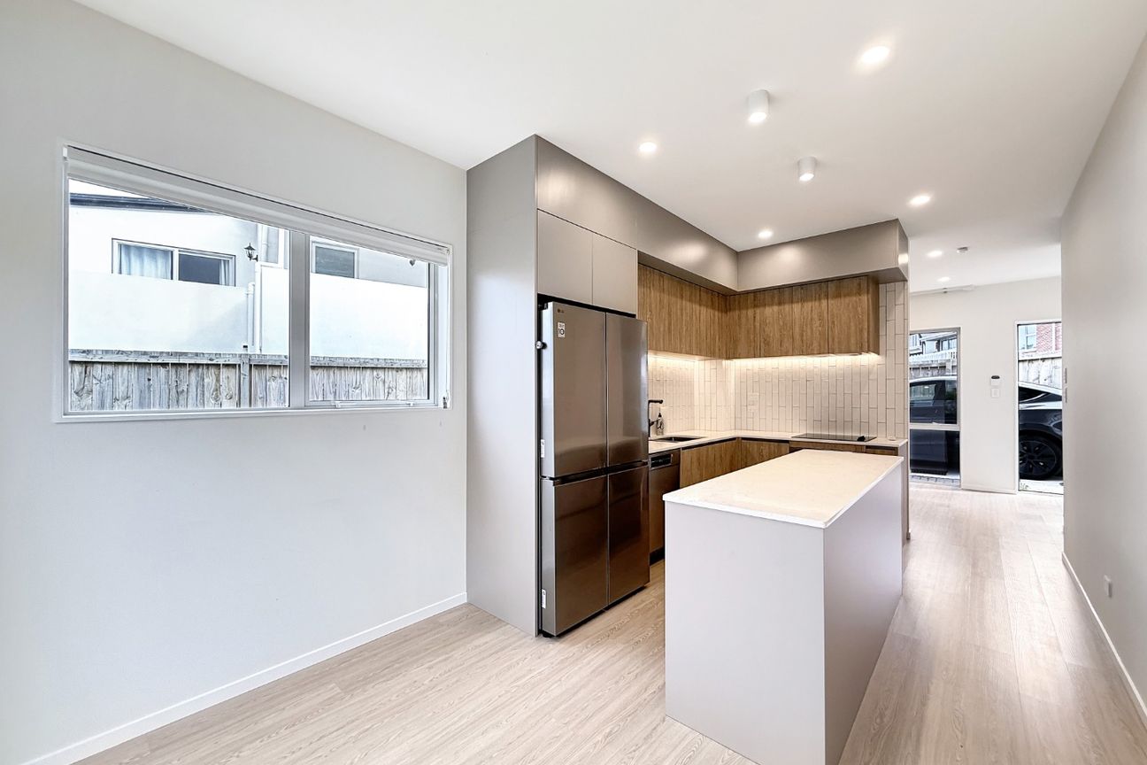 Modern 3-Bedroom Family Home in a Prime North Shore Location - Vista 6