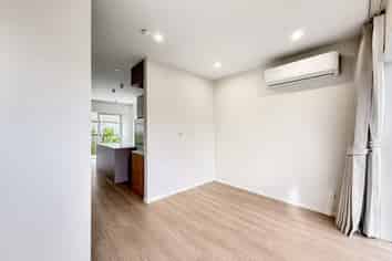 6D Law Street, Torbay