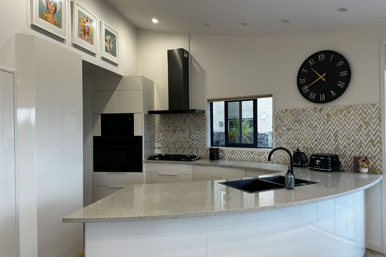 Ultimate Comfort and Convenience in Richmond Heights - Więcej