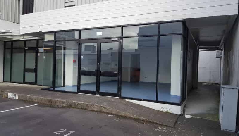 Ground Uni/31 Railway Avenue, Melling