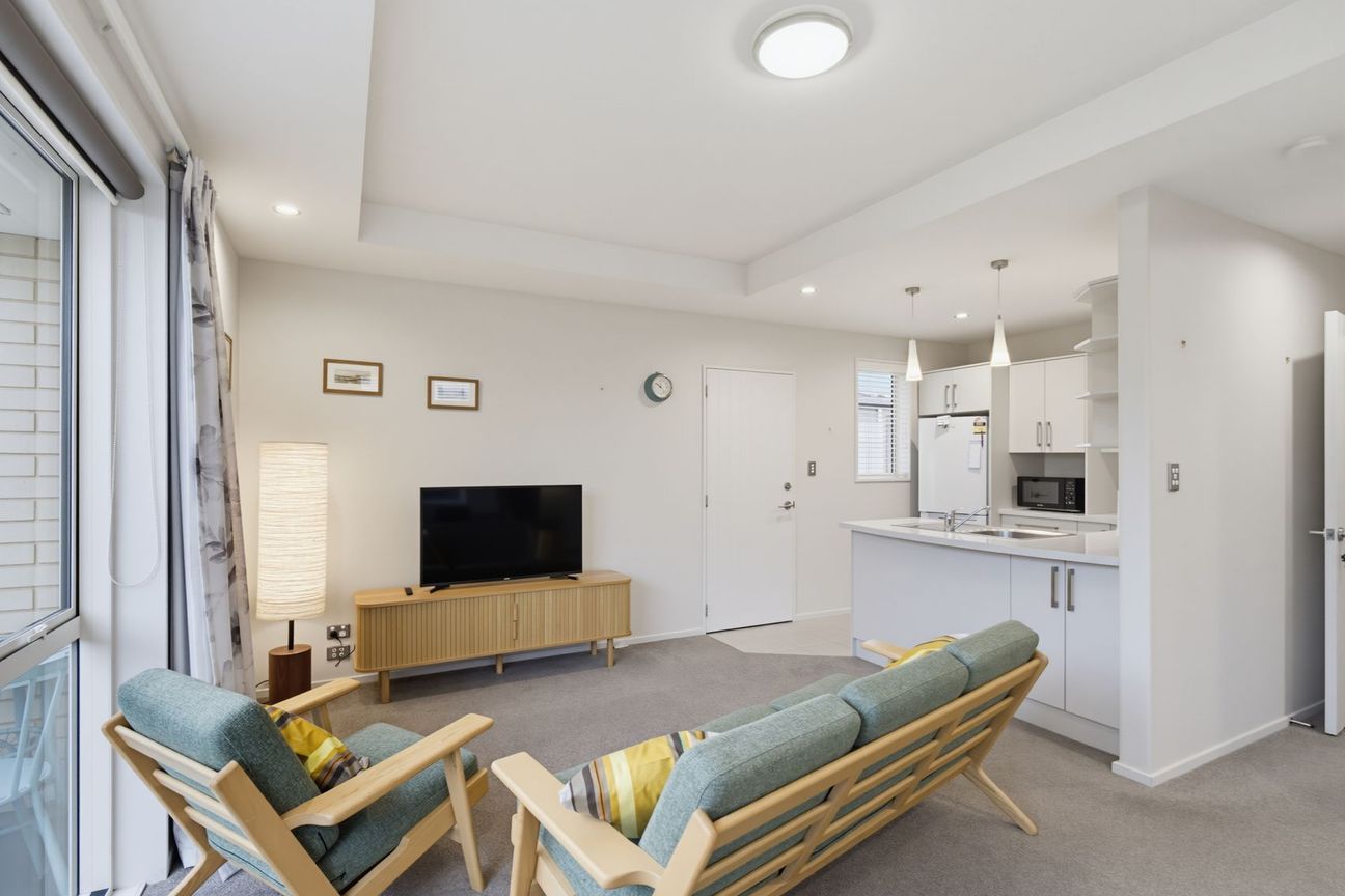 Halswell Comfort with Everything in Reach - Ansicht 2