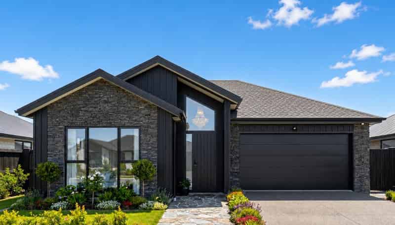 101 Parish Drive, Milldale