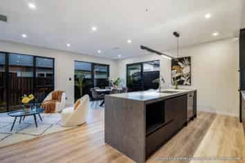 101 Parish Drive, Milldale