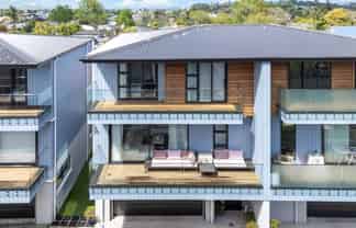2/24 Pah Road, Epsom