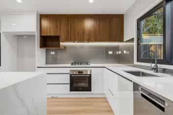 3/10 Graham Road, Conifer Grove