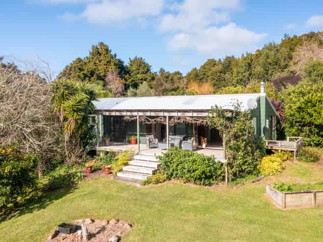 53 Paparoa Station Road, Paparoa