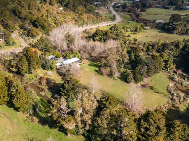 53 Paparoa Station Road, Paparoa
