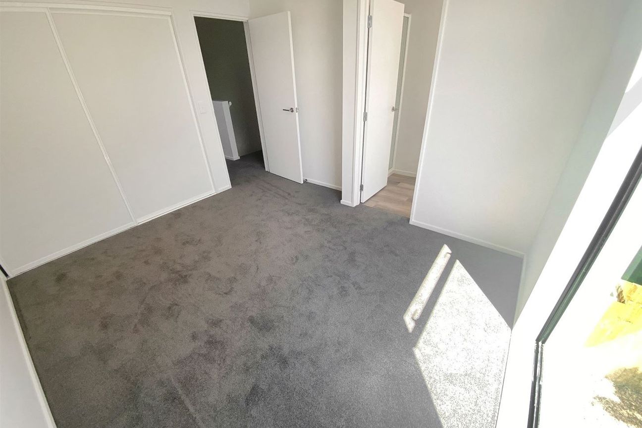 Modern living close to the City! - View 5