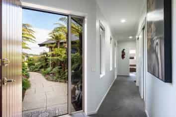6 Kingsford Drive, Stoke