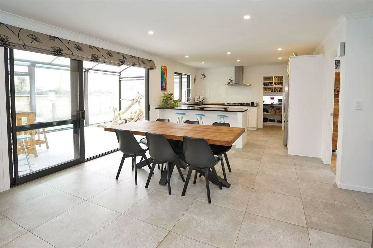 Beautiful 4-Bedroom Family Home in Sought-After Flagstaff - Ansicht 2