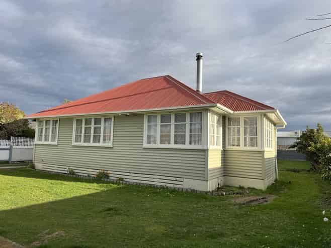 4 Thames Street, Roslyn