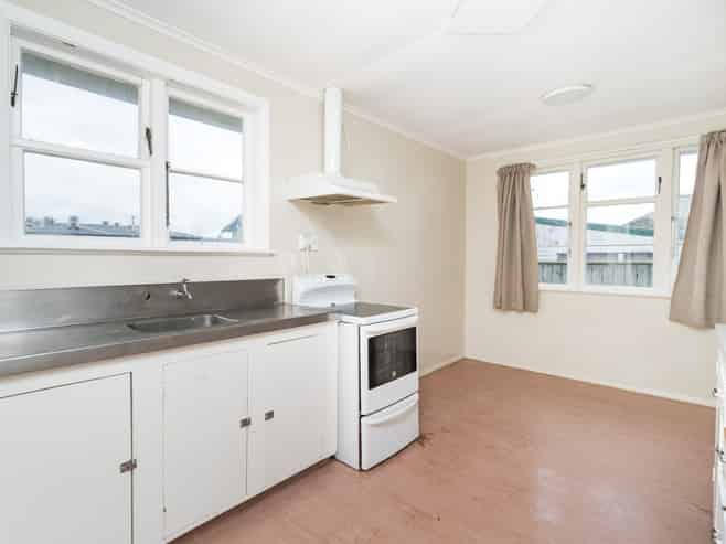 4 Thames Street, Roslyn