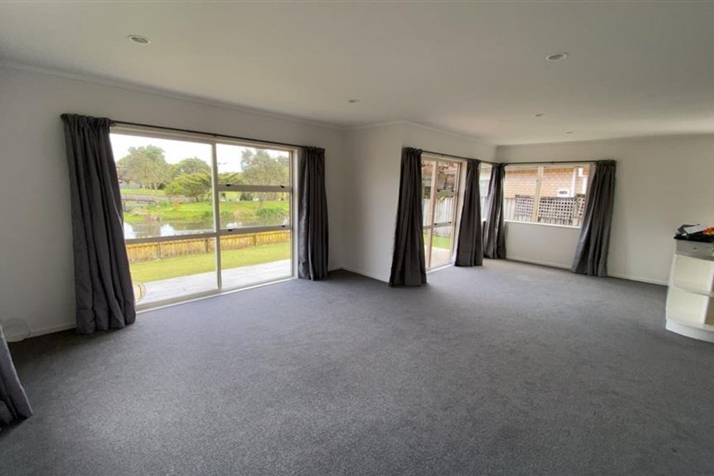 Lakeside House - Vista 6